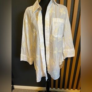 Zara Flower Detailed White Button Down